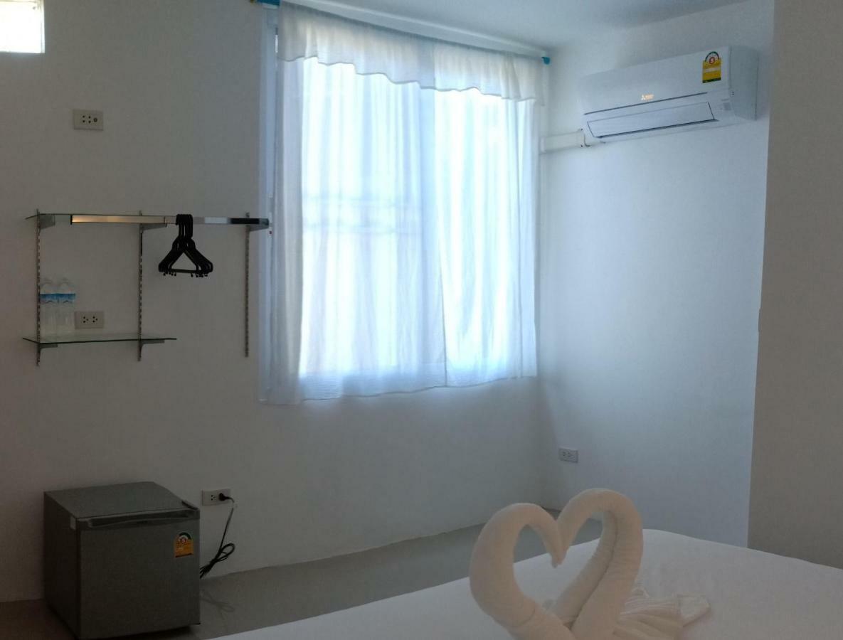 Chaweng Best Hotel And Hostel Samui ภายนอก รูปภาพ